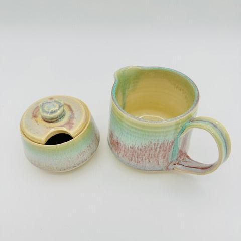 Sugar and Creamer Set w/ piggy